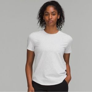 lululemon t-shirt